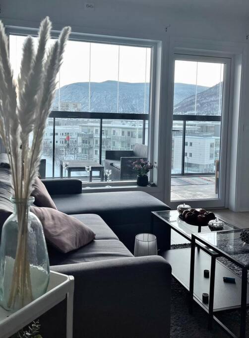 New Magnificent View Apartment Near The Centre Tromsø Zewnętrze zdjęcie